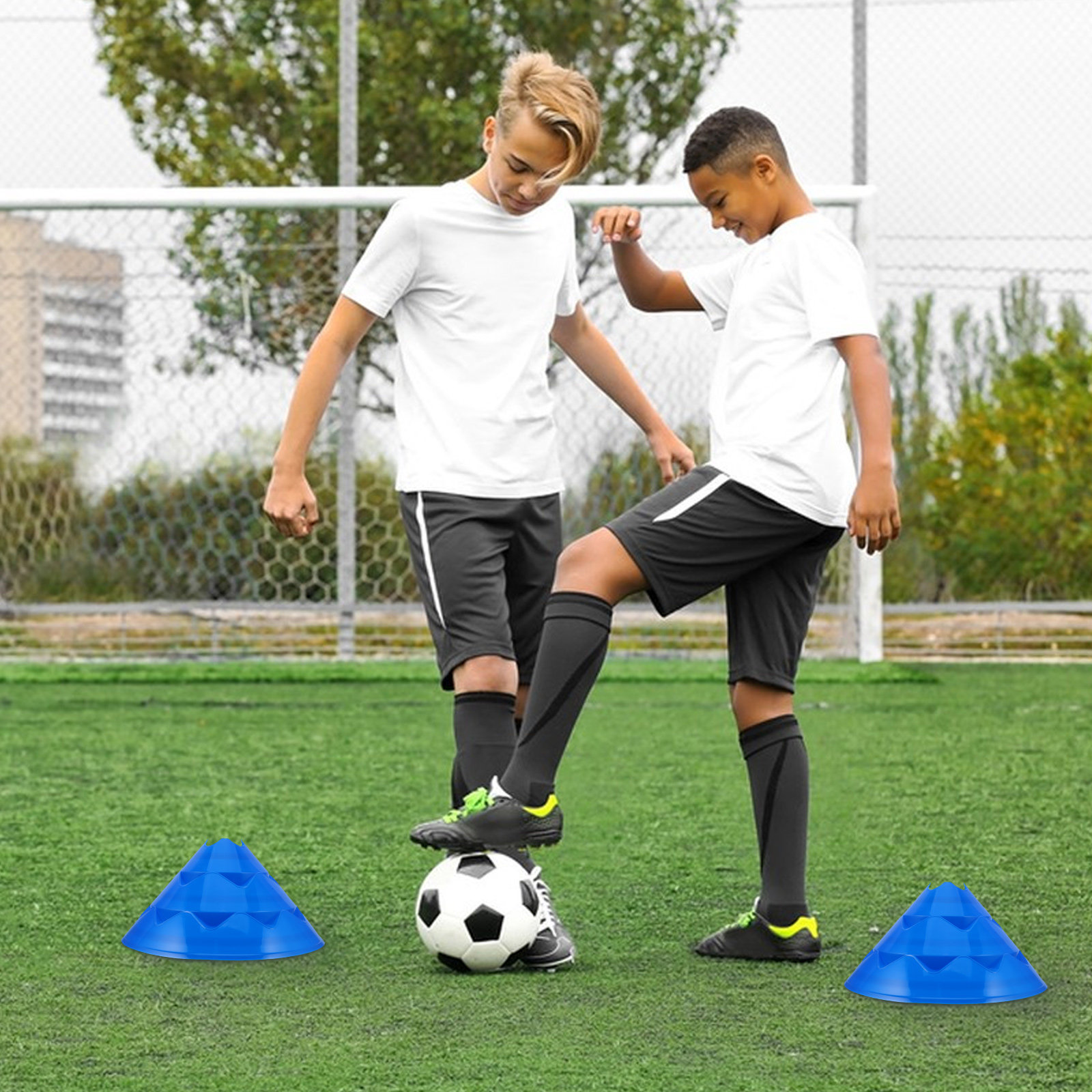 6 Buah Kerucut Latihan Sepak B - Football Training Cone ulasan dan harga